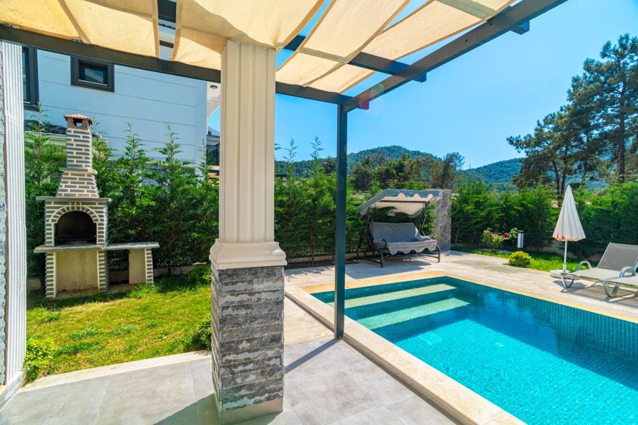 4 Bedroom Holiday Villa In Hisaroenue Oeluedeniz- Gold Rose Fethiye Buitenkant foto