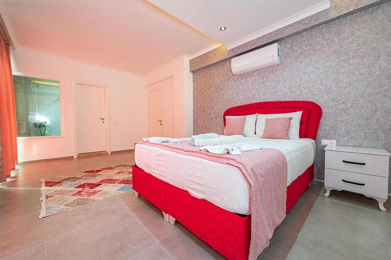 4 Bedroom Holiday Villa In Hisaroenue Oeluedeniz- Gold Rose Fethiye Buitenkant foto