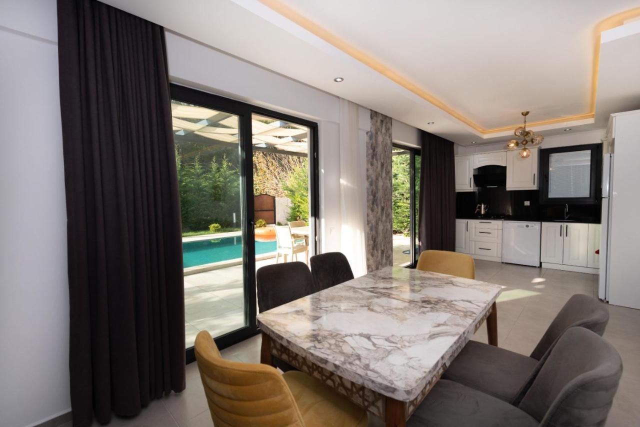 4 Bedroom Holiday Villa In Hisaroenue Oeluedeniz- Gold Rose Fethiye Buitenkant foto