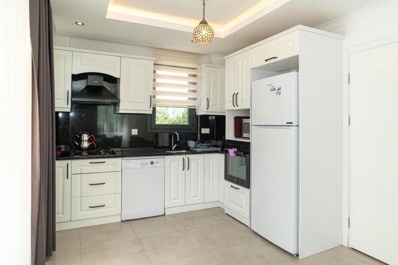 4 Bedroom Holiday Villa In Hisaroenue Oeluedeniz- Gold Rose Fethiye Buitenkant foto